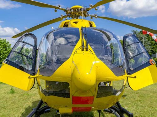 mvz-leistungen-flugmedizin-flugzeug-vorne