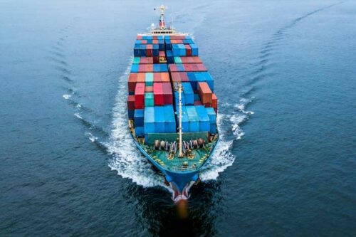 mvz-leistungen-seediensttauglichkeit-containerschiff